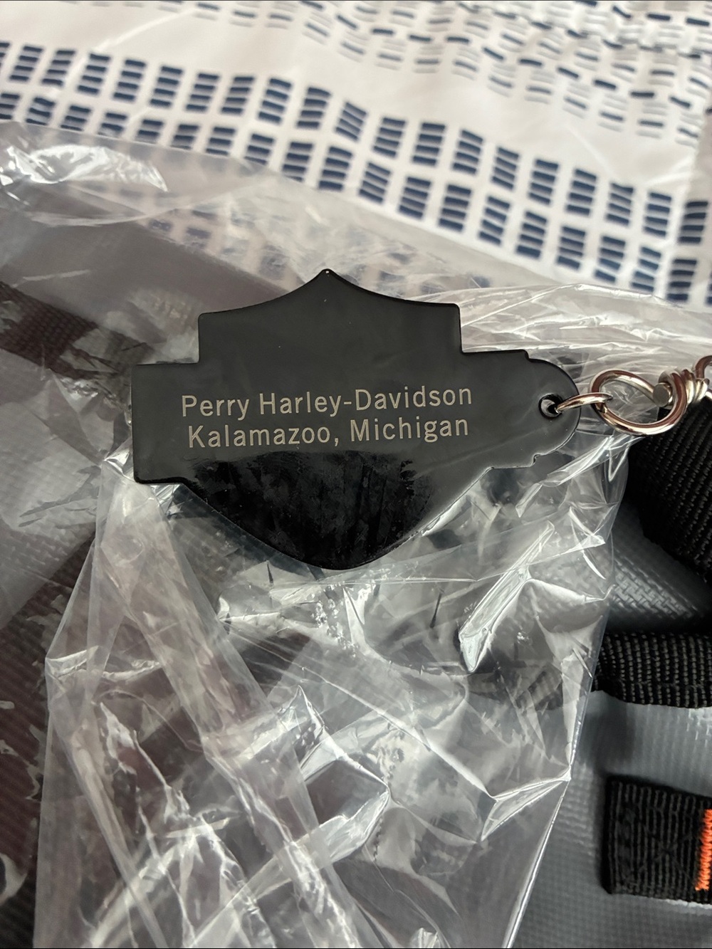Harley-Davidson Deluxe Embroidered Duffle Bag Gray & Black NWT - Picture 10 of 11
